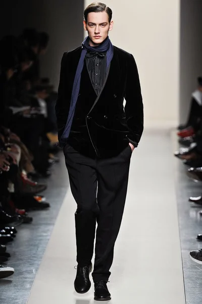Look 34